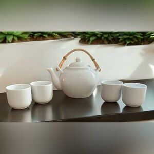 Pier 1 Elegant White Porcelain Teapot Set- Pot with Four Cups